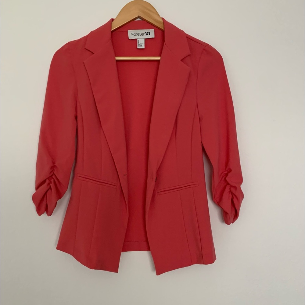 🪴Forever 21 pink scrunch sleeve blazer suit jacket - Picture 2 of 3